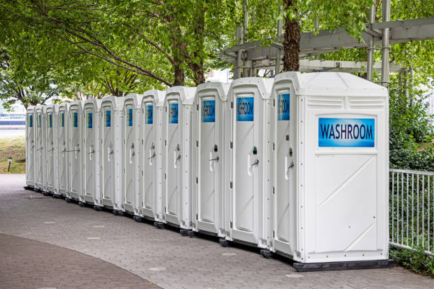 Best Portable toilet rental cost  in Lake Bluff, IL